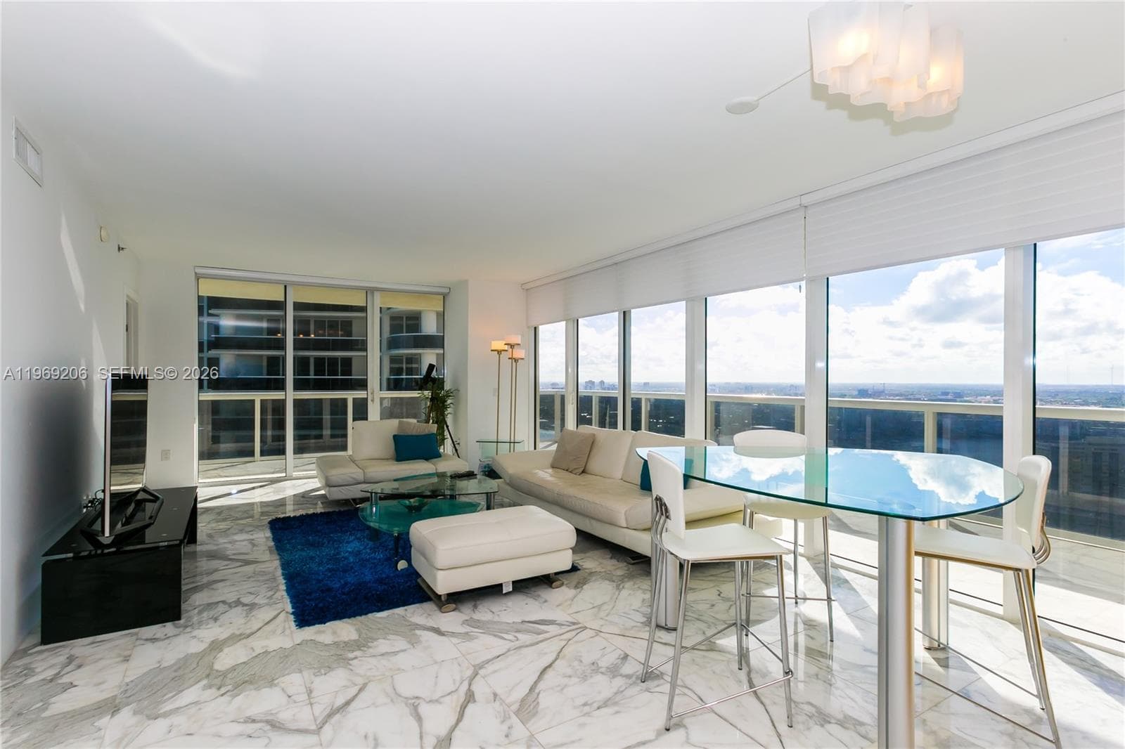 1830 S OCEAN DR 2906 photo 2