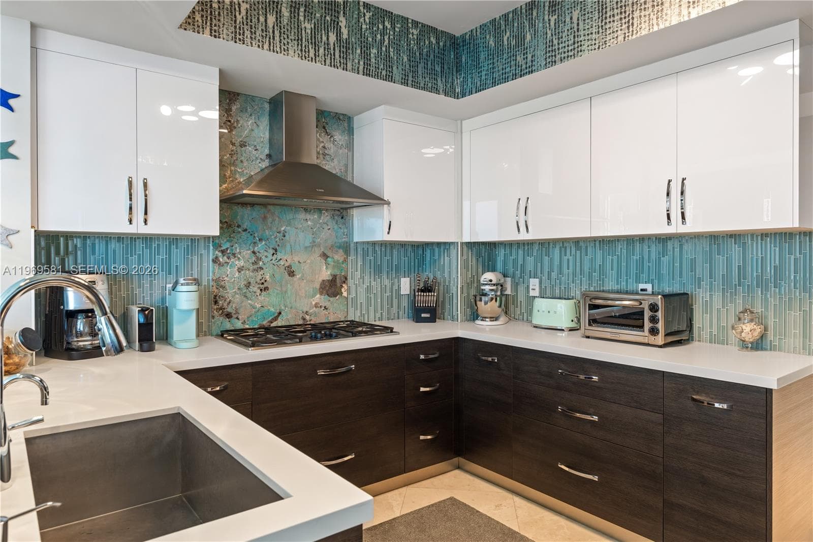 3535 Ocean drive 1405 photo 9