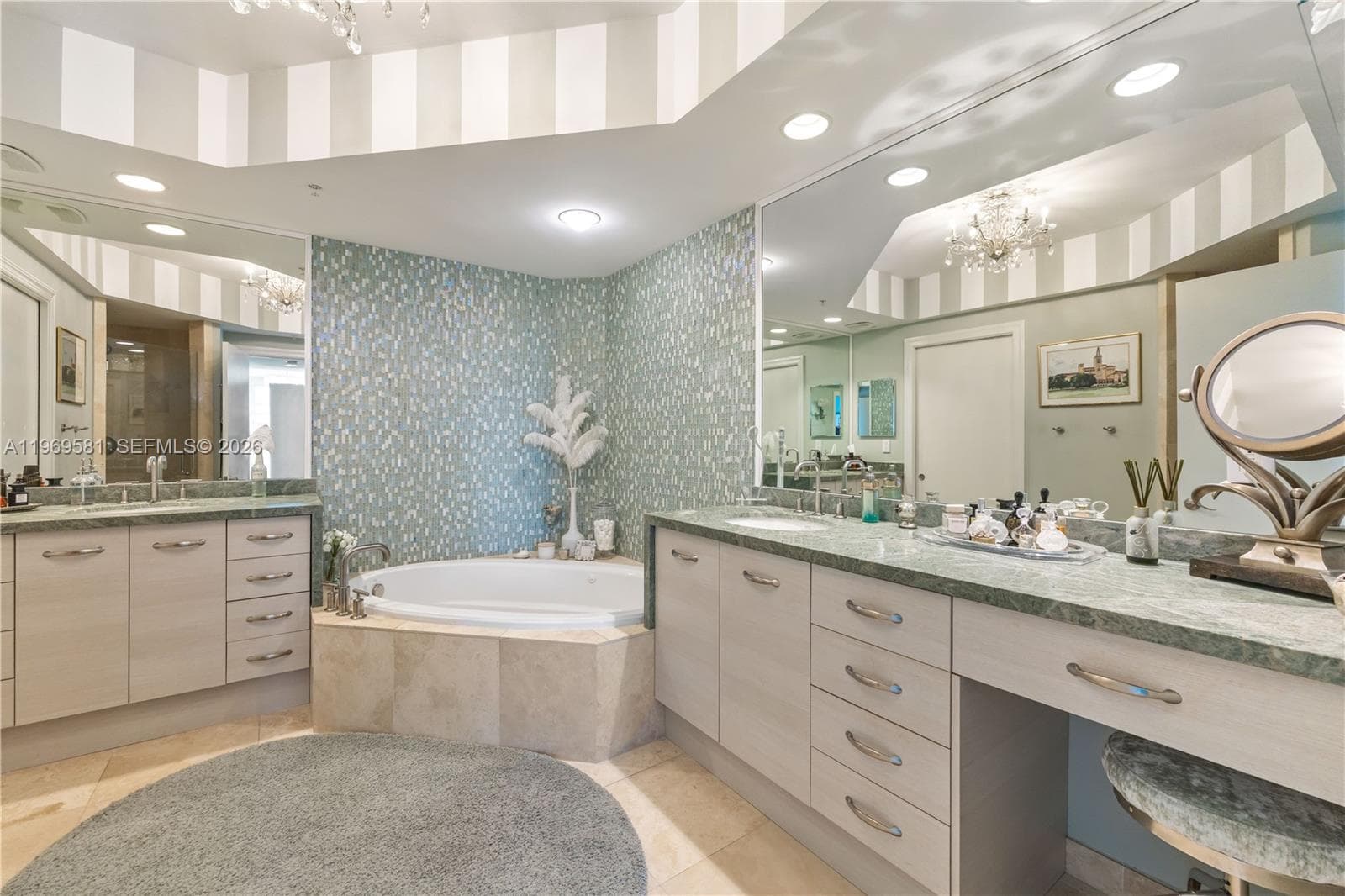 3535 Ocean drive 1405 photo 15
