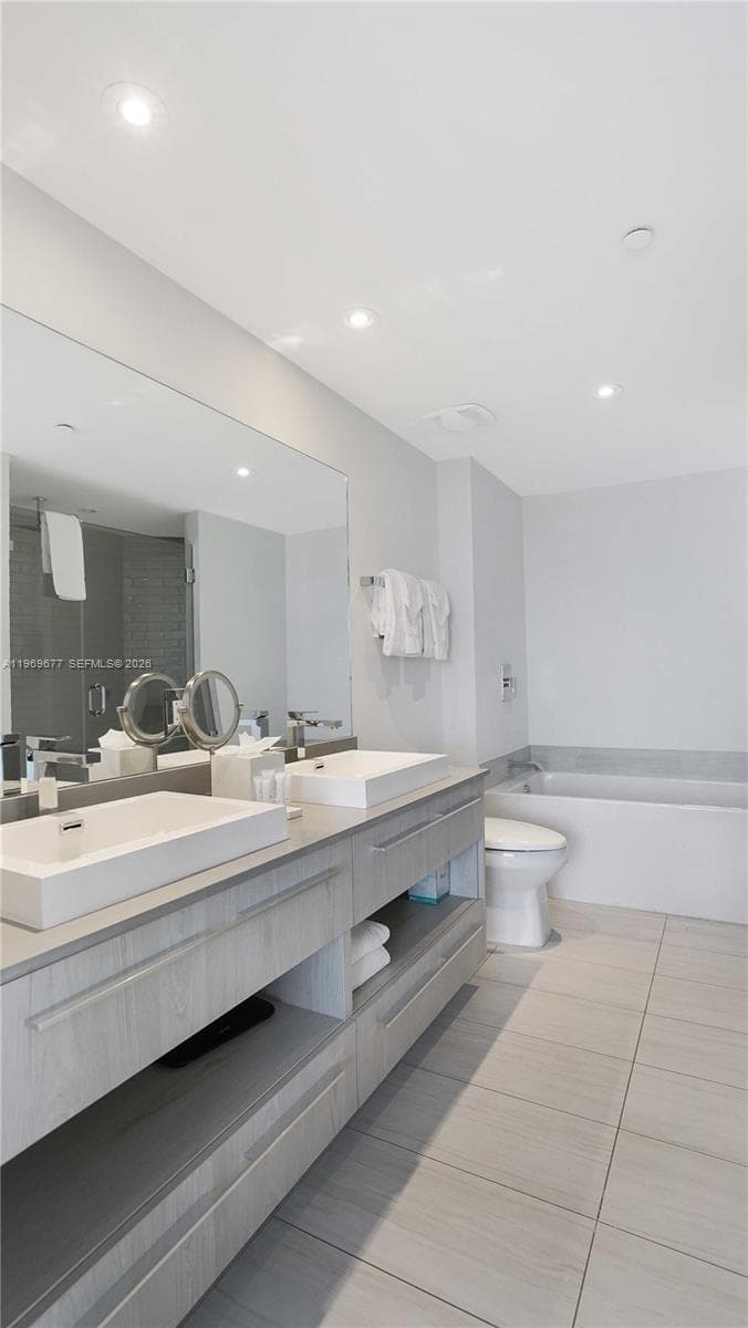 4010 Ocean Dr T4002 photo 22