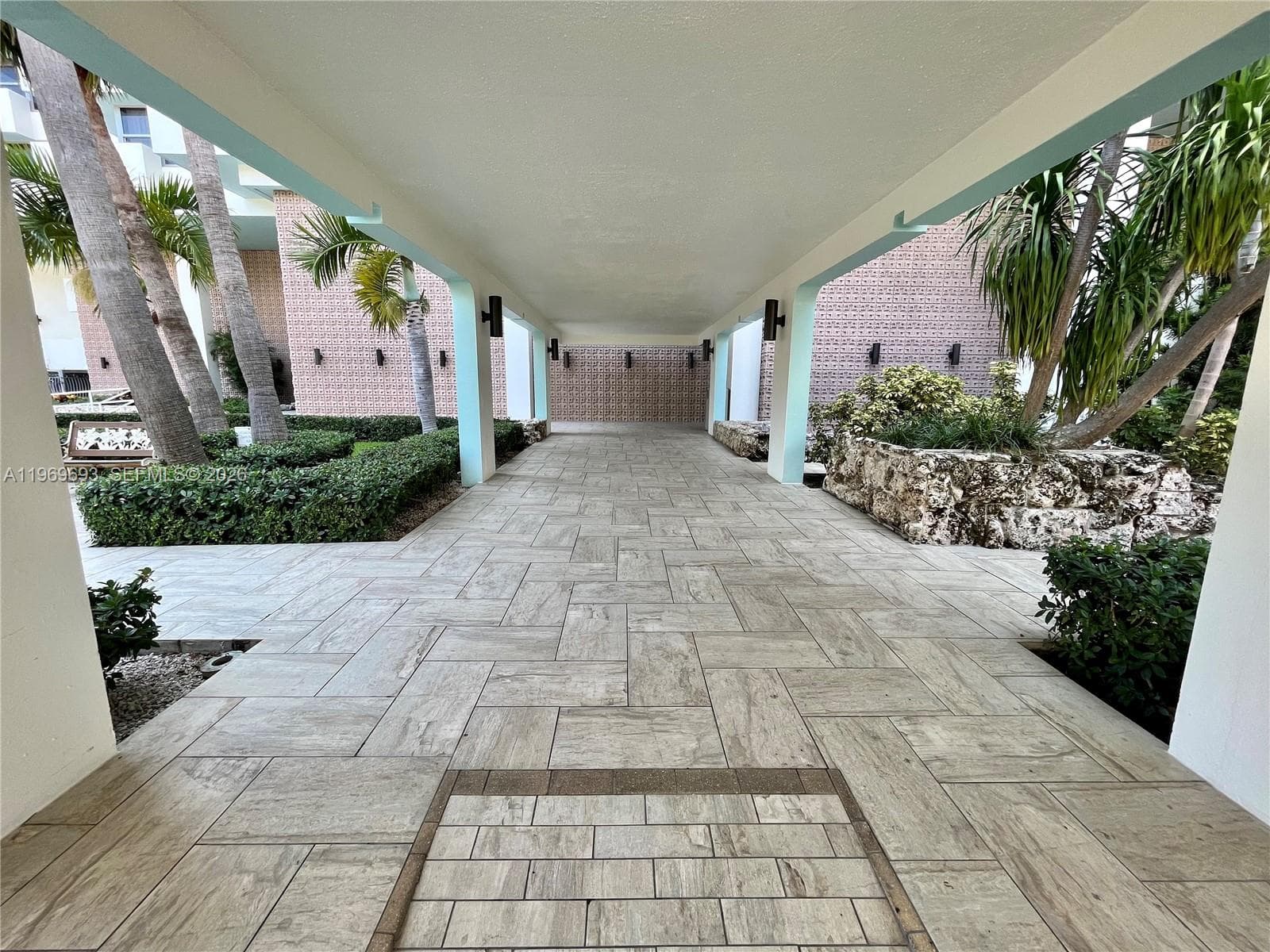 2899 Collins Ave 740 photo 18