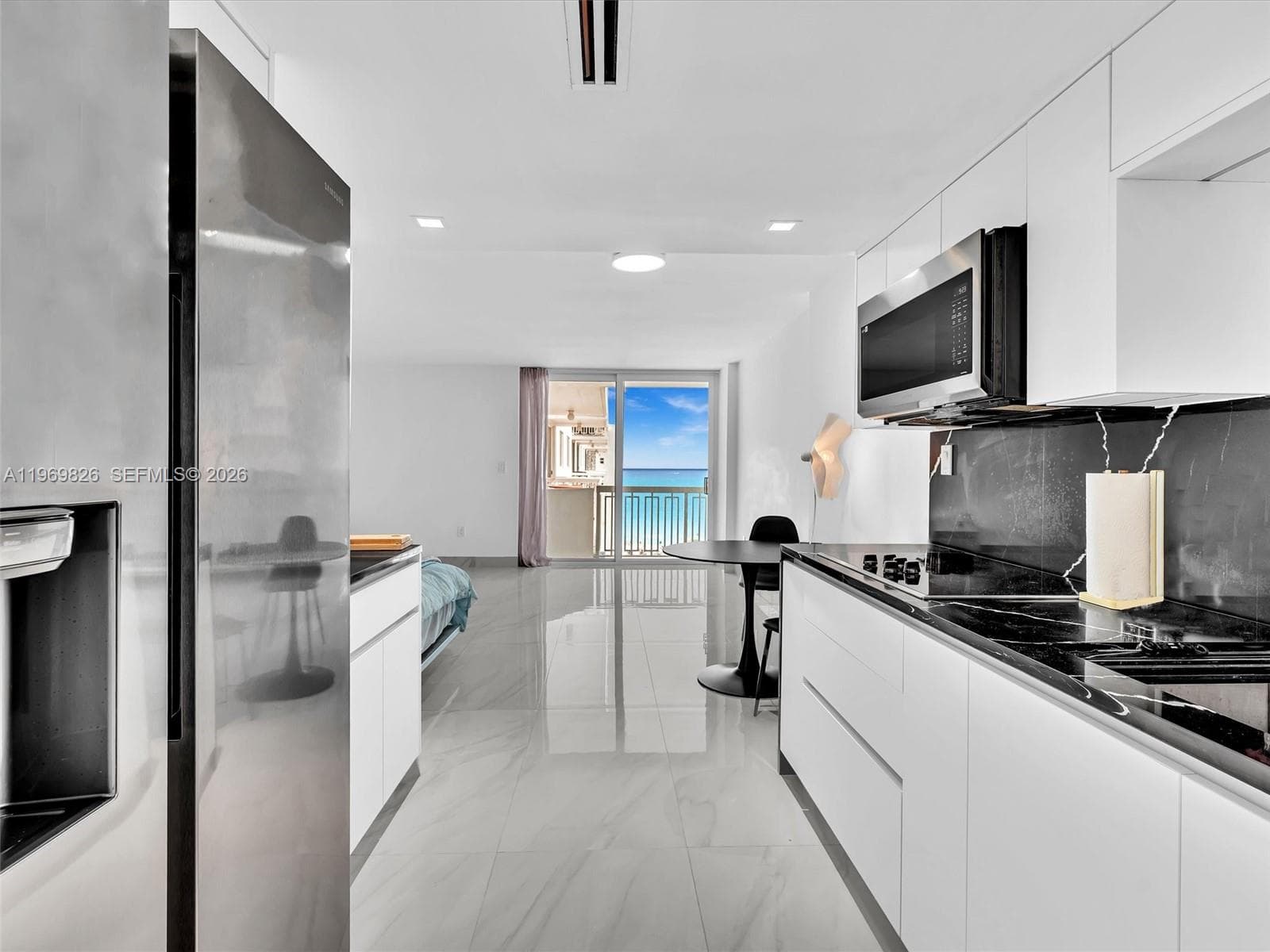 401 Ocean Dr 1007 photo 6