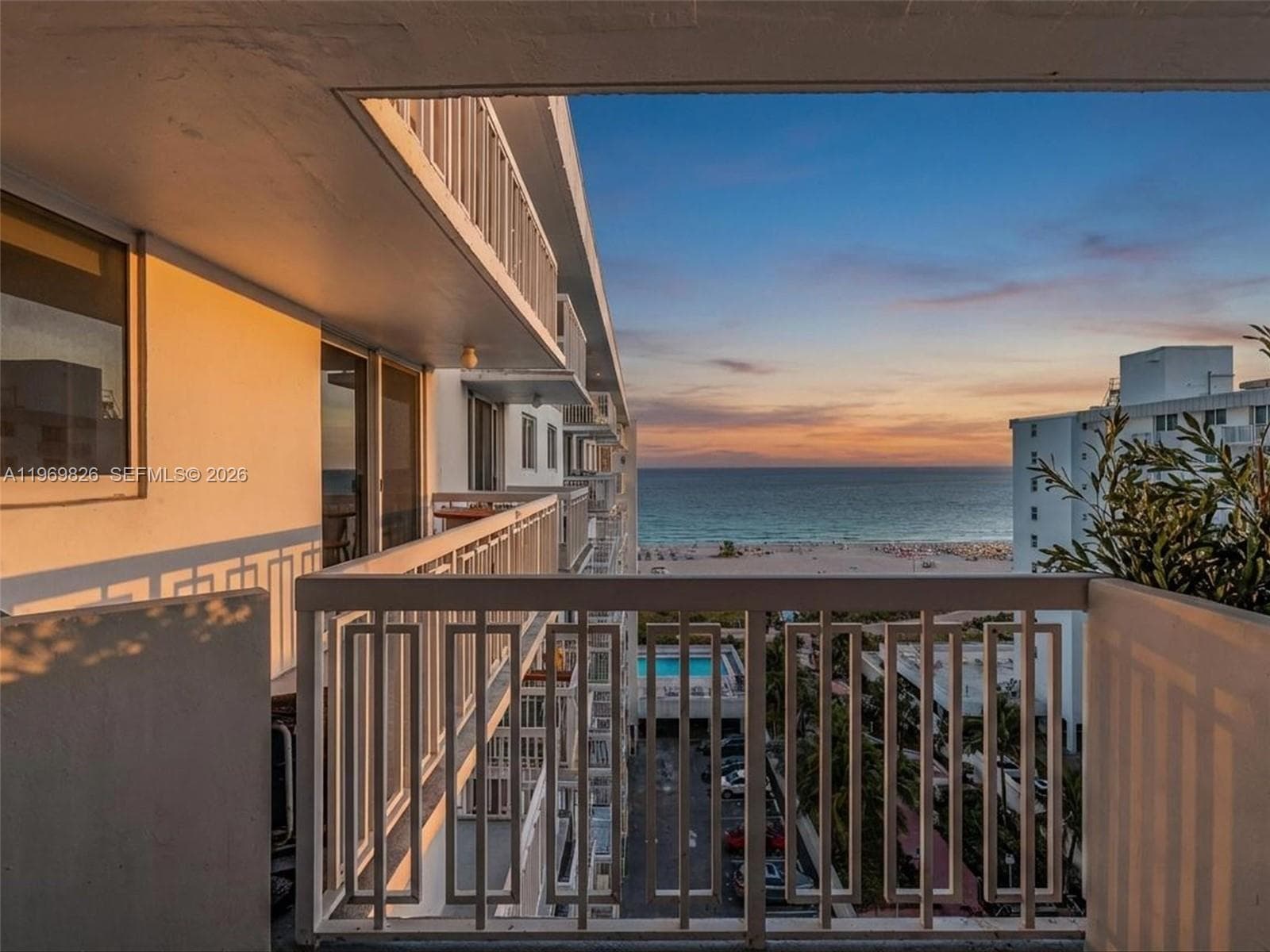 401 Ocean Dr 1007 photo 7