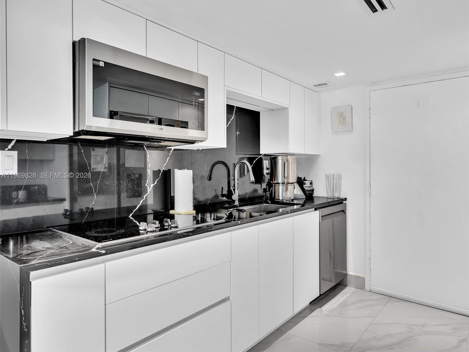 401 Ocean Dr 1007 photo 10