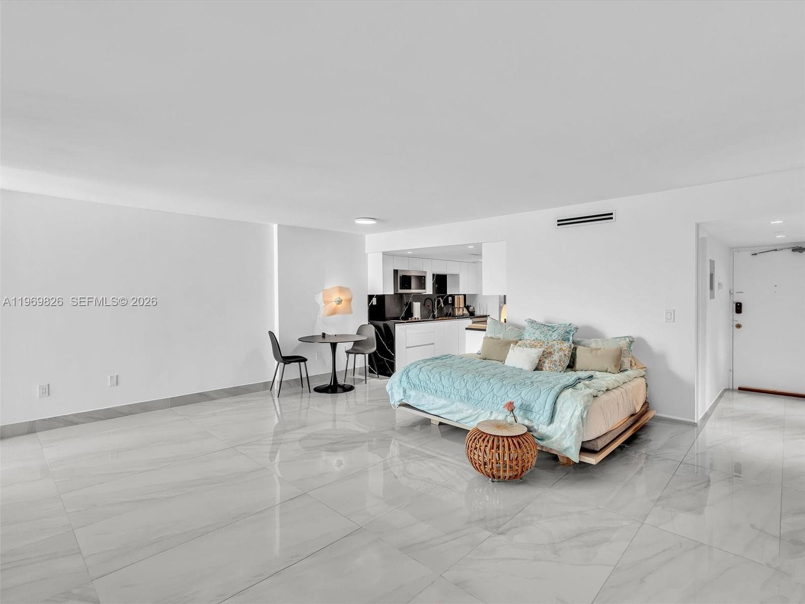 401 Ocean Dr 1007 photo 14