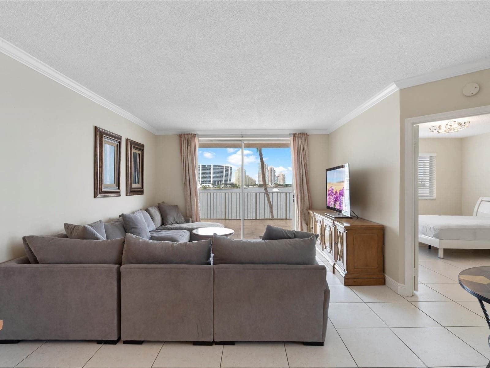 18260 N Bay Road 304 photo 22
