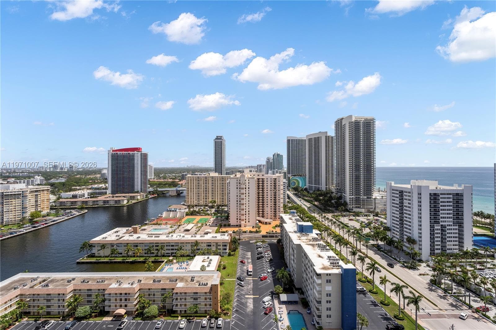 1945 Ocean Dr 2209 photo 7