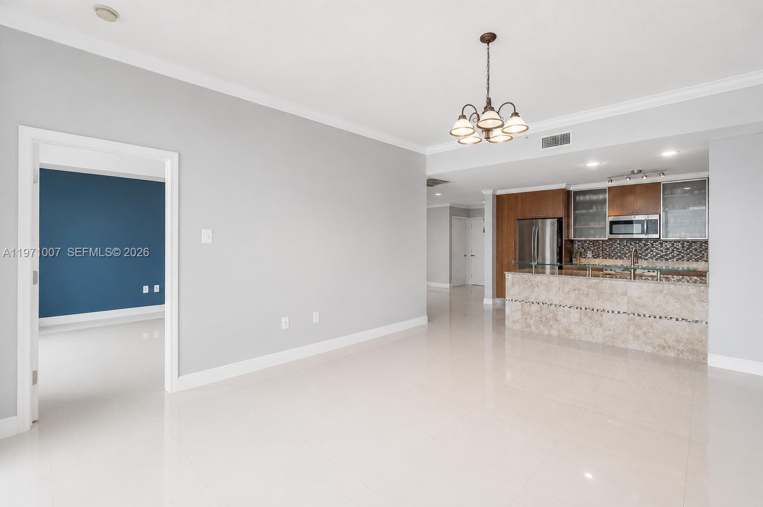 1945 S Ocean Dr 2209 photo 8