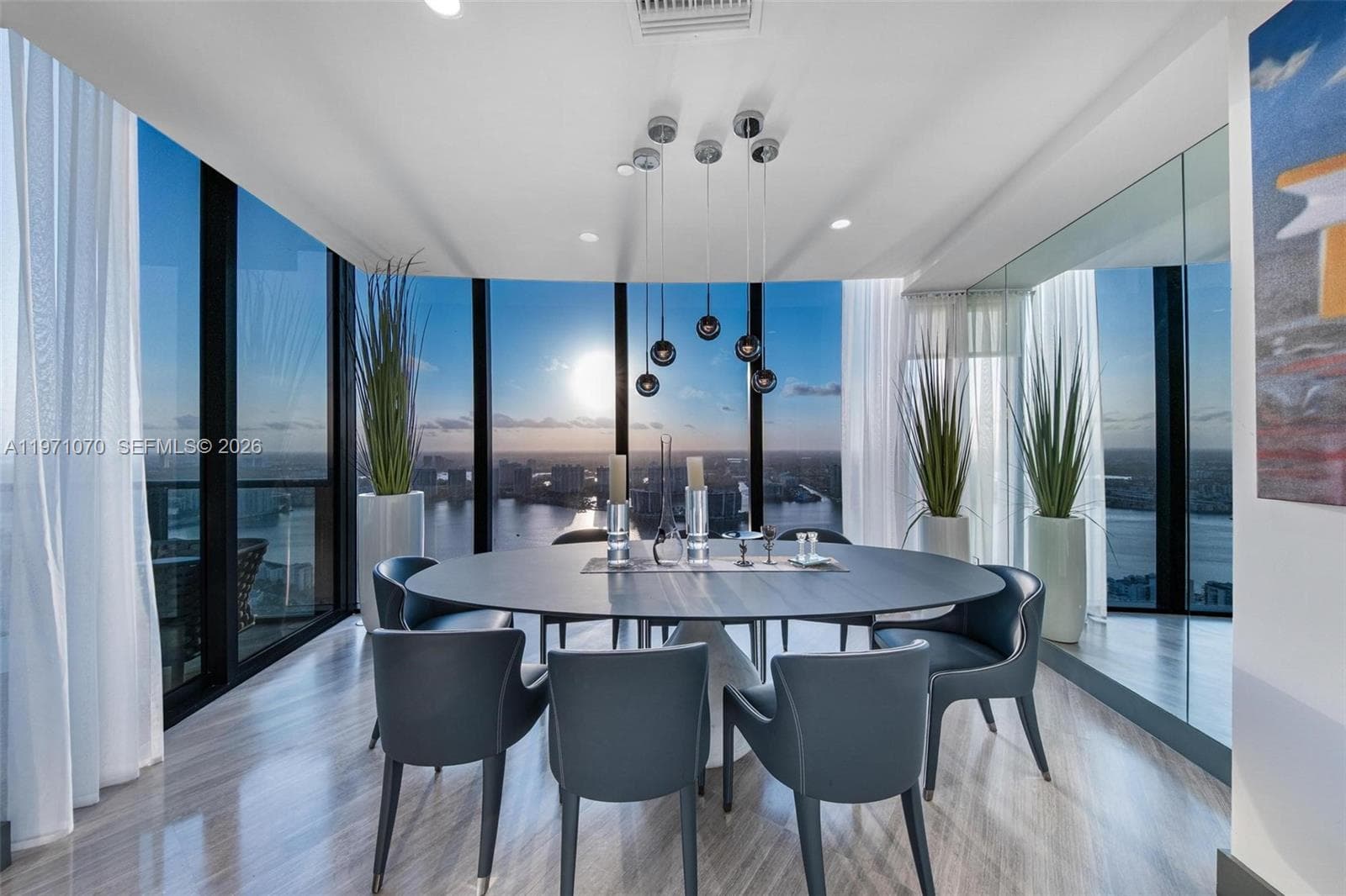 18555 Collins Ave 5003 photo 9