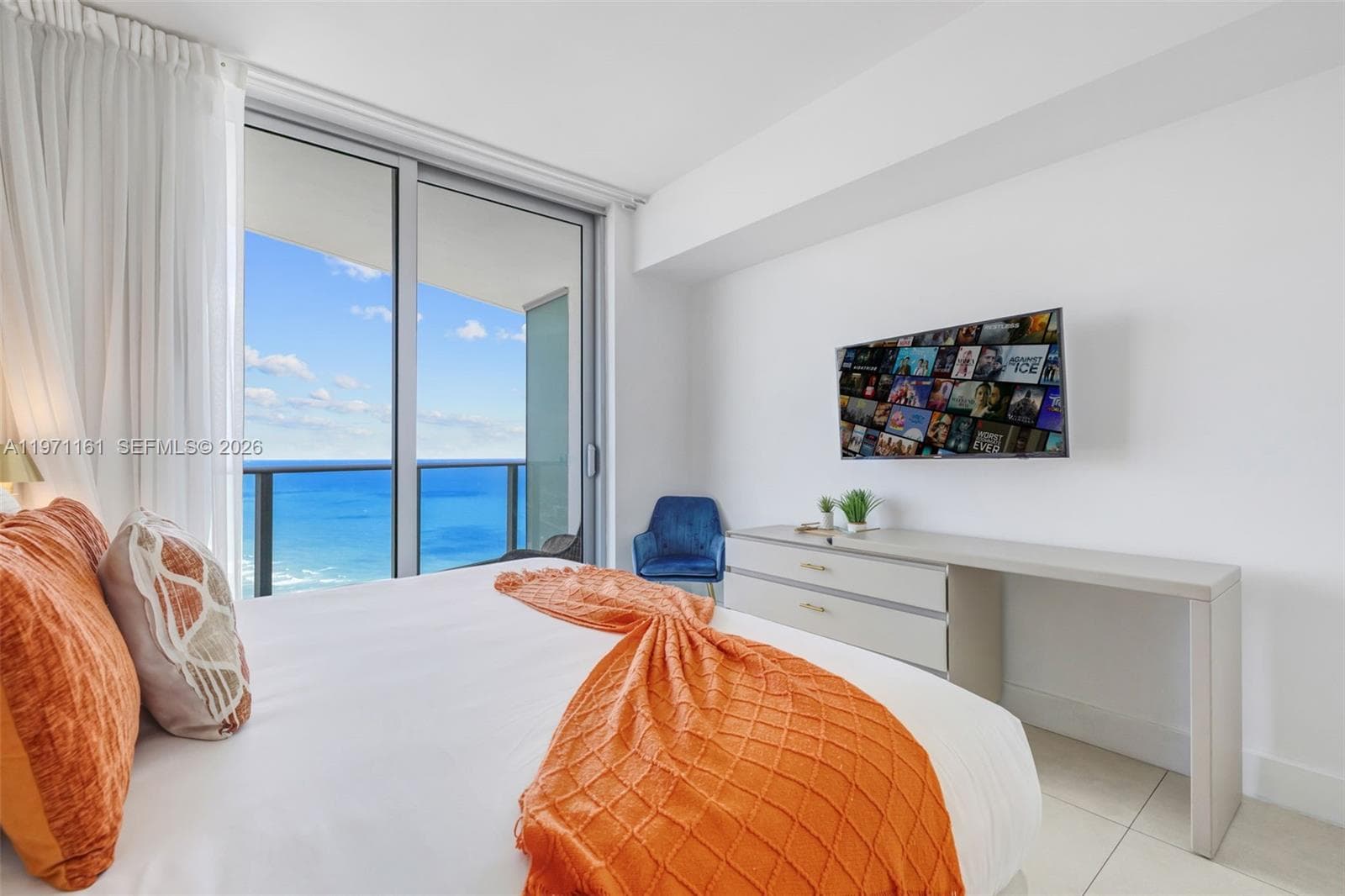 4111 Ocean Dr 3706 photo 25
