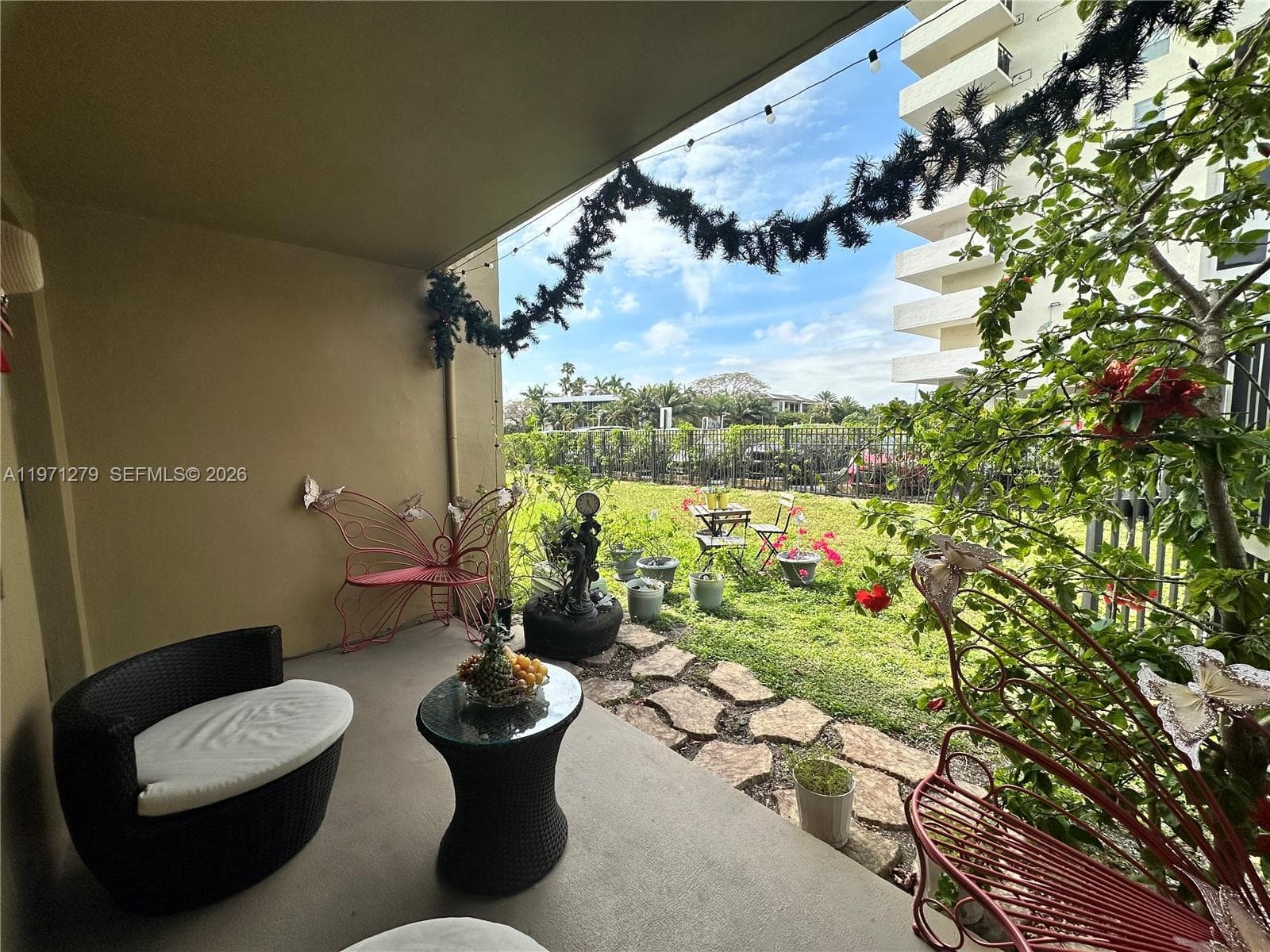 301 Golden Isles Dr (Avail MAY,1) 114 photo 19