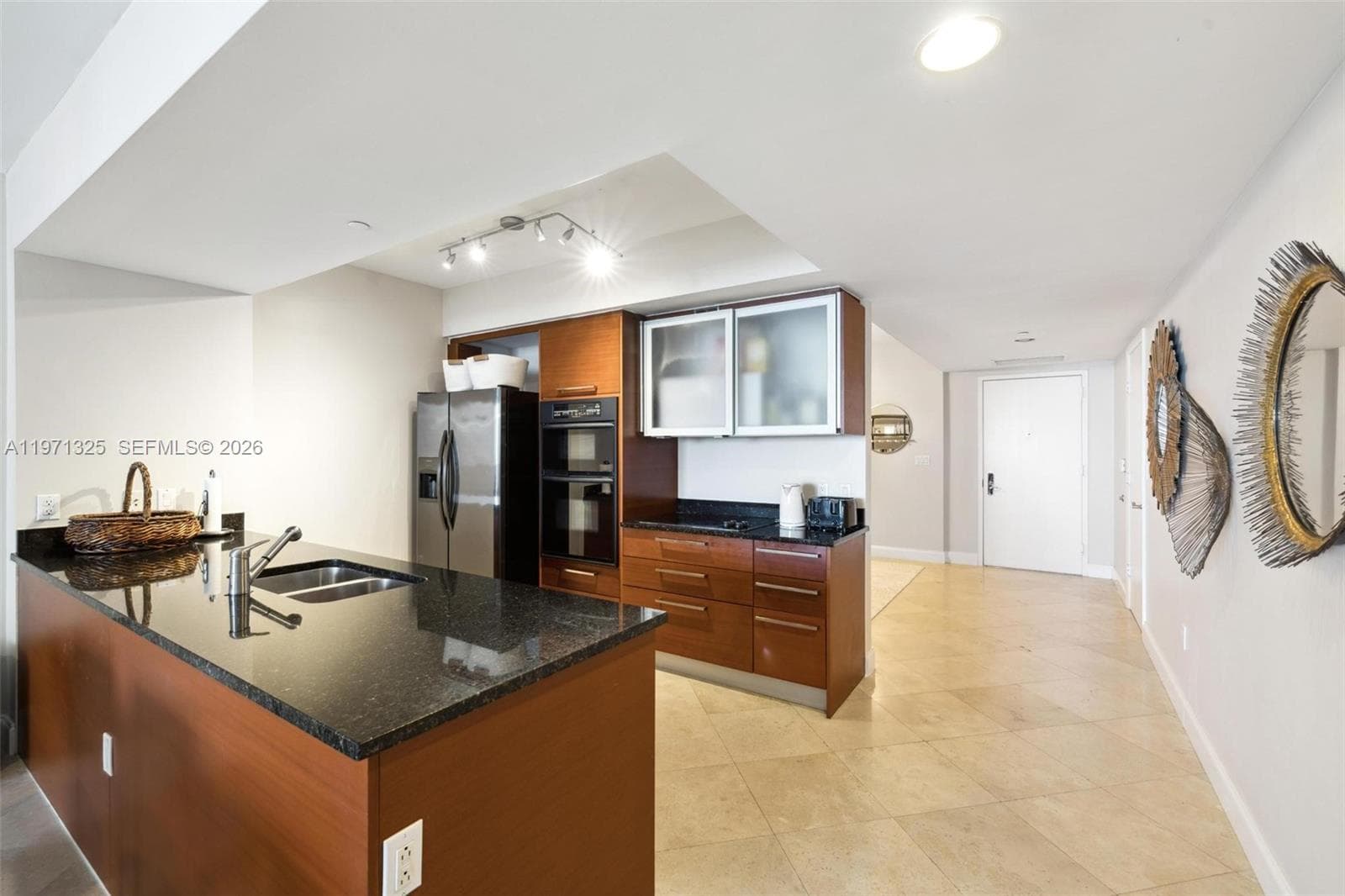 1830 S OCEAN DR 2811 photo 12