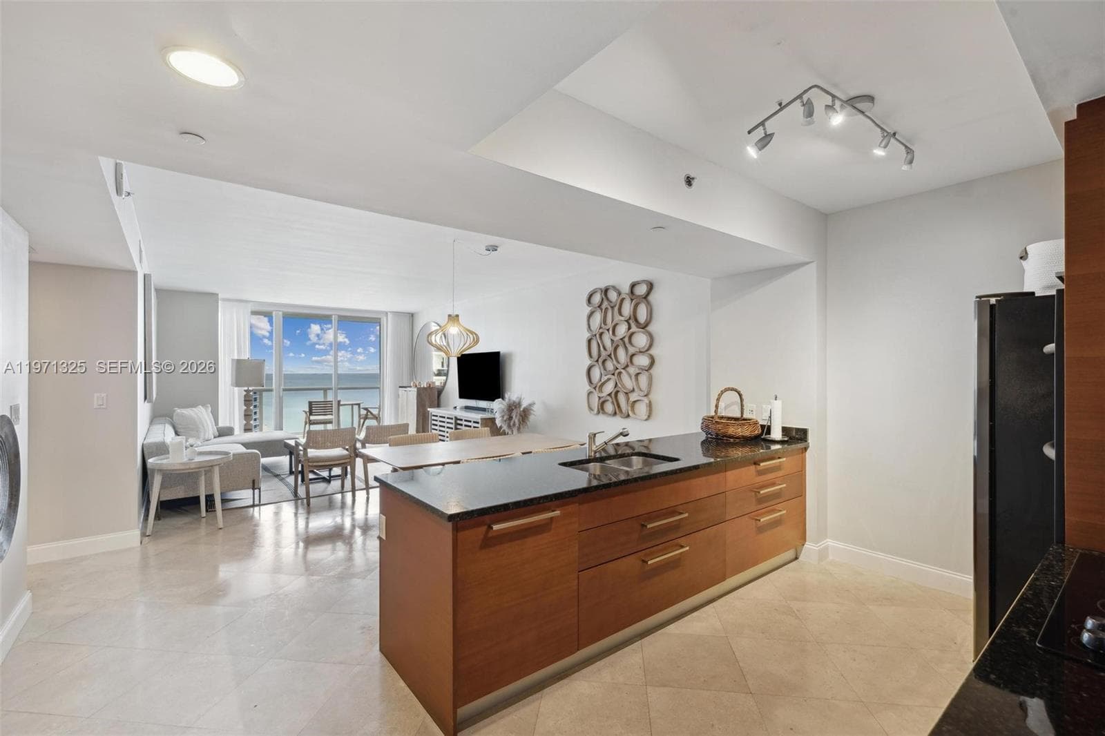 1830 S OCEAN DR 2811 photo 10