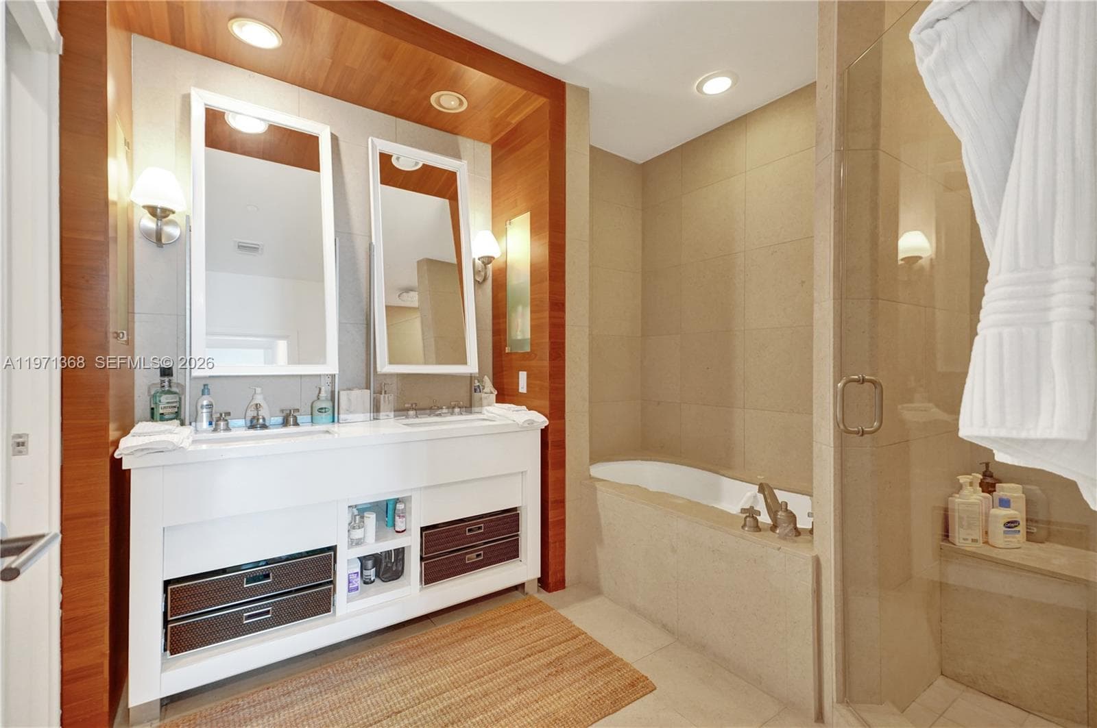 6799 Collins Ave 201 photo 9