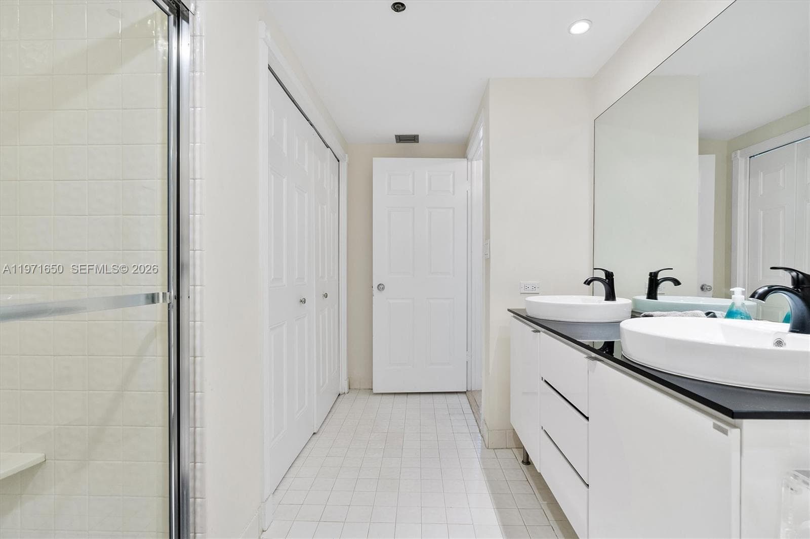 20191 E Country Club Dr 510 photo 21