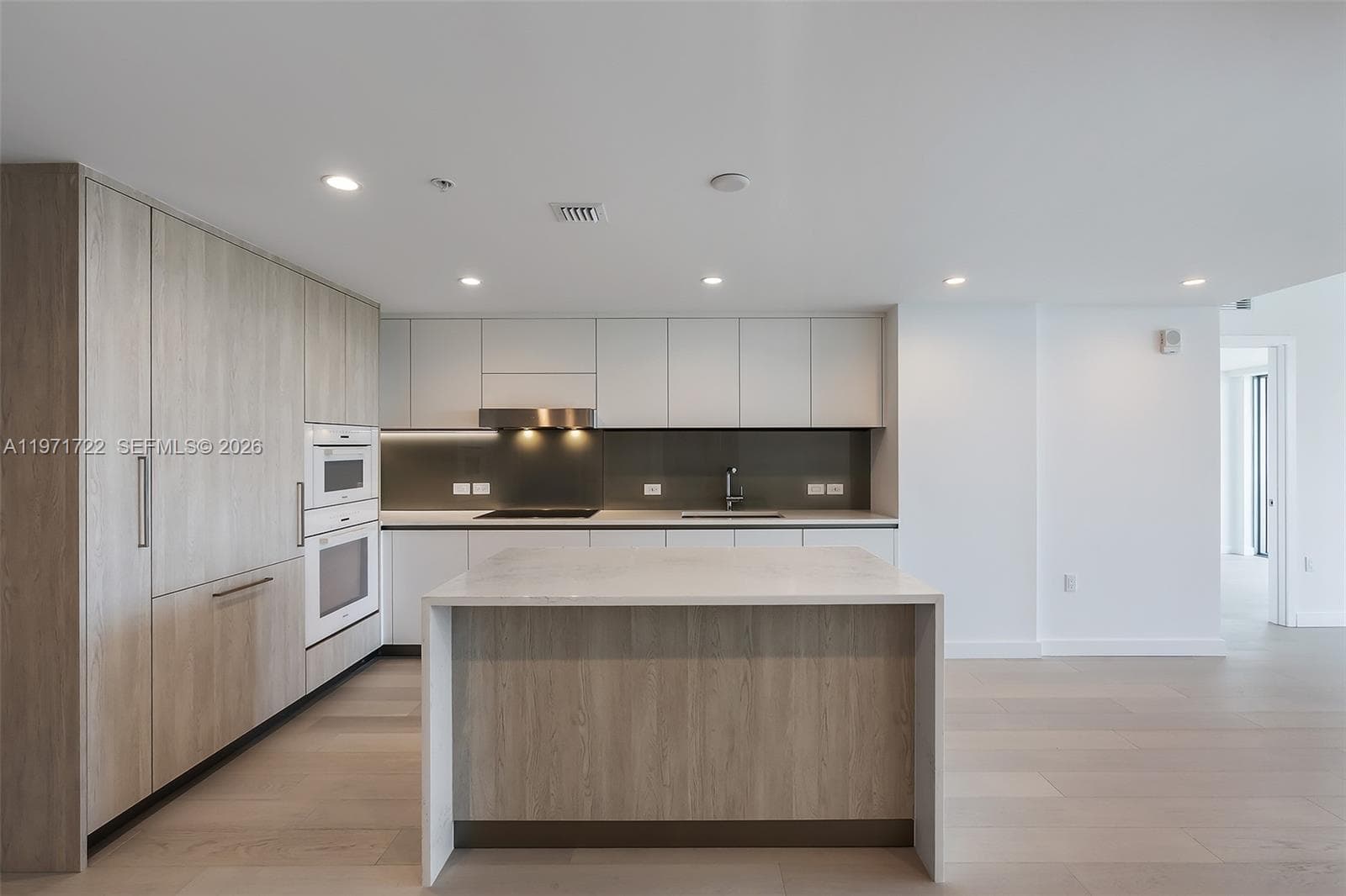 9201 Bay Harbor Drive 603 photo 6
