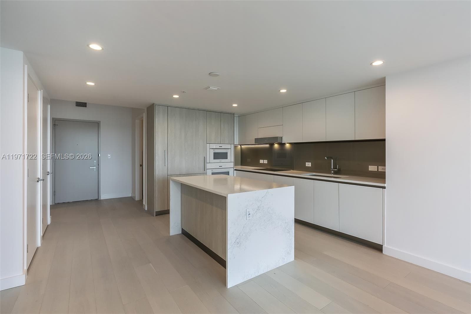 9201 Bay Harbor Drive 603 photo 7