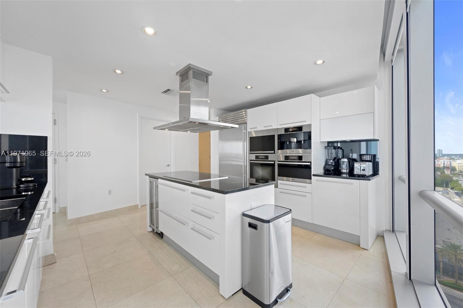 17121 Collins Ave 1508 photo 9