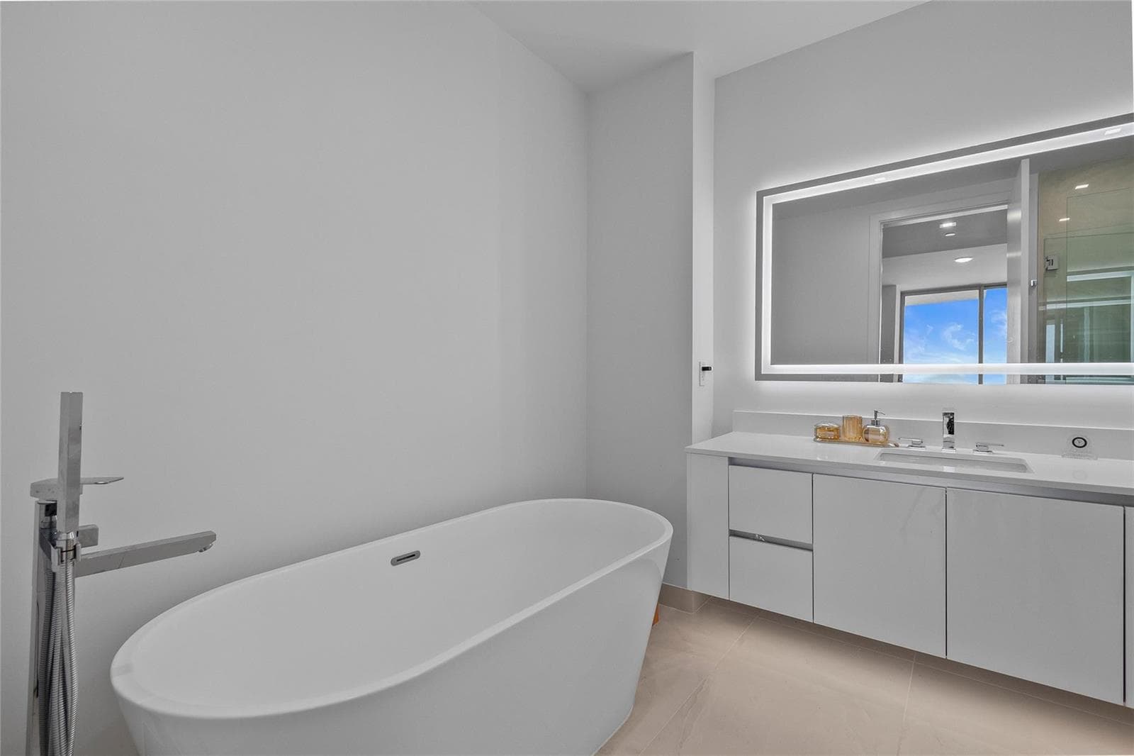 220 Lake Shore Drive 1417 photo 12