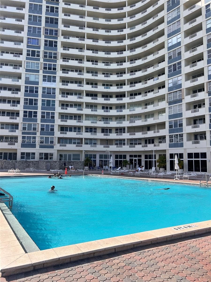 3180 S Ocean Dr 1418 photo 17