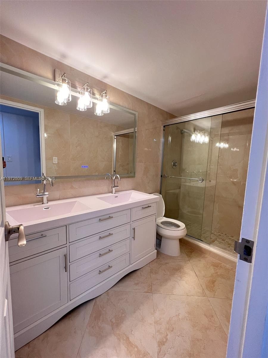 3180 S Ocean Dr 1418 photo 9