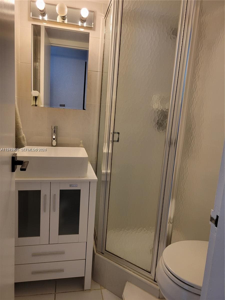 2655 Collins Ave 1404 photo 21