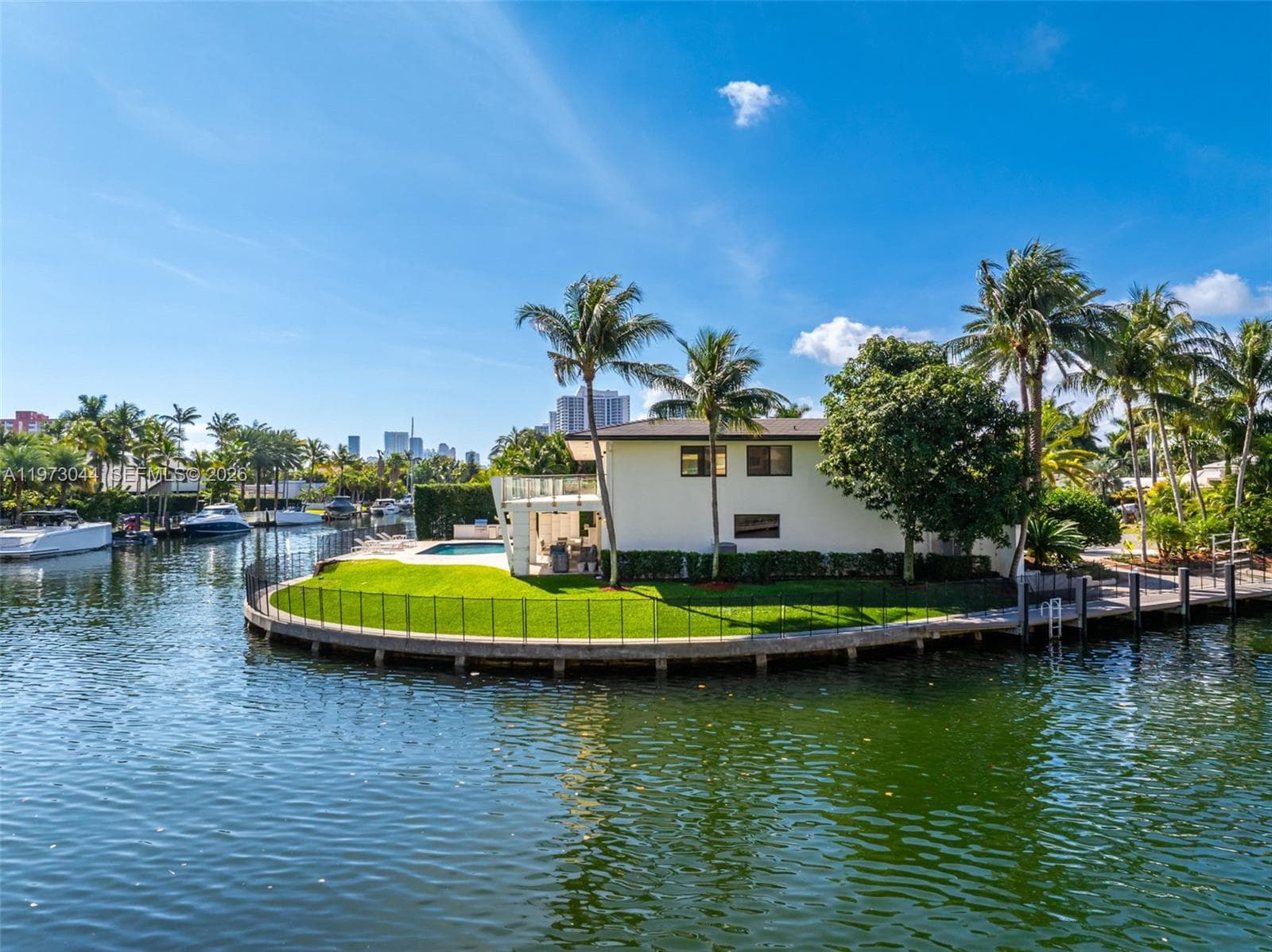 501 Hibiscus Dr photo 22