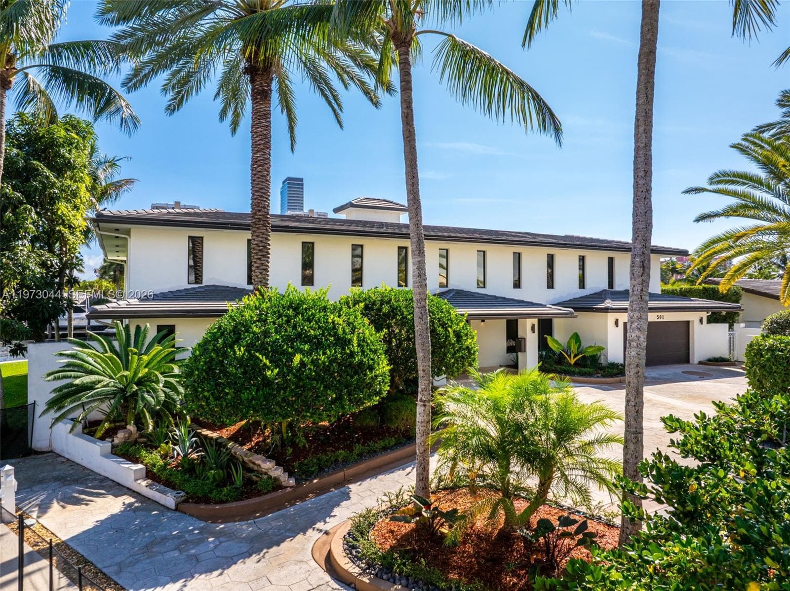 501 Hibiscus Dr photo 18