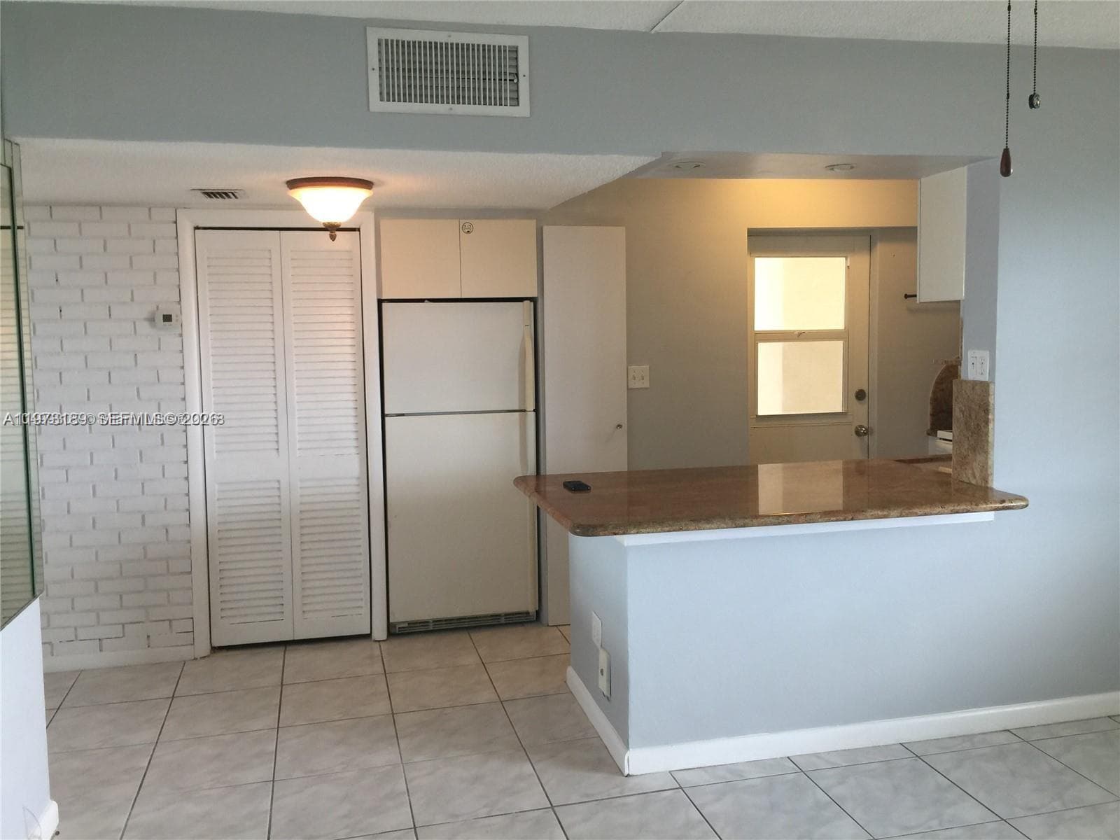 901 Surf Rd 402 photo 5