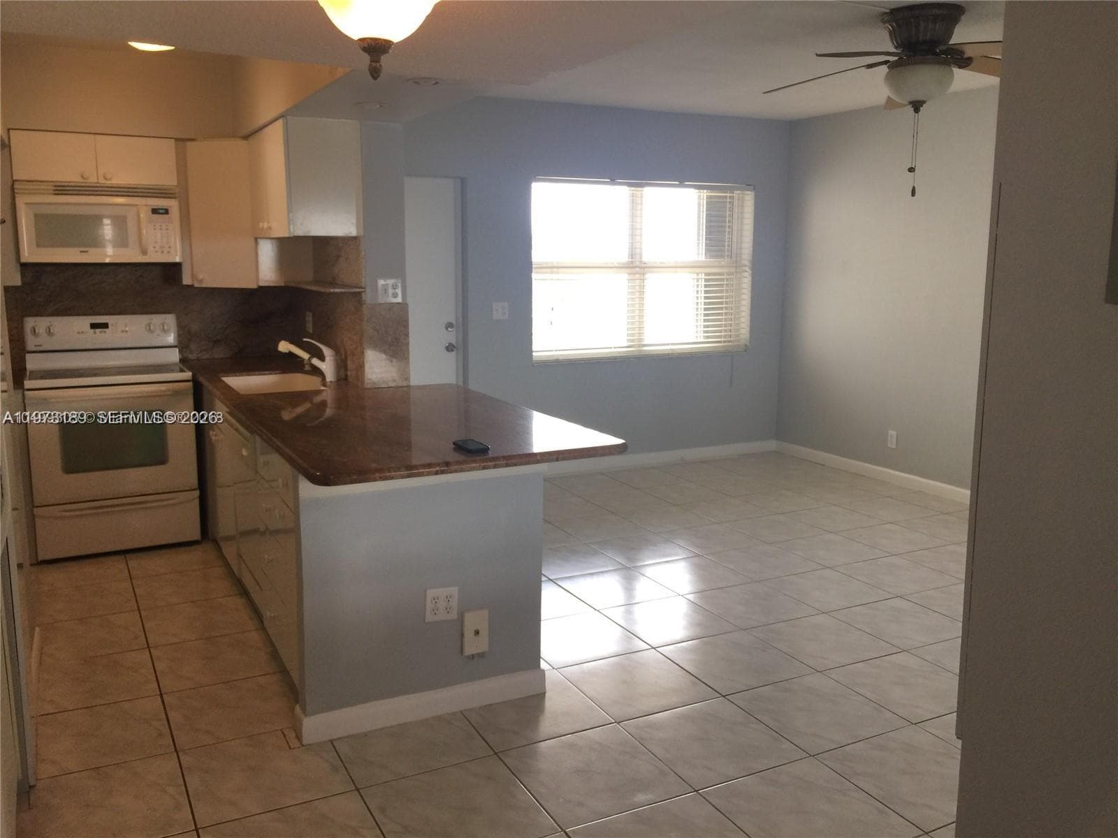 901 Surf Rd 402 photo 19