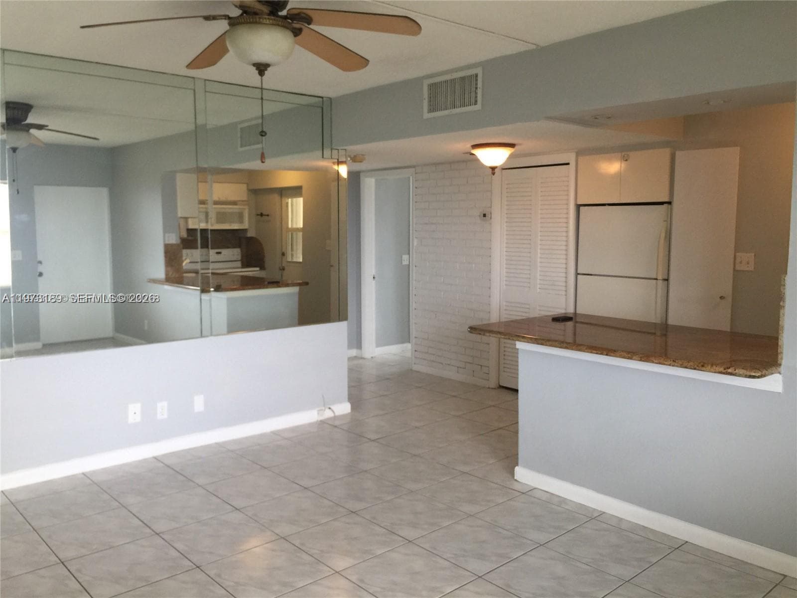 901 Surf Rd 402 photo 4
