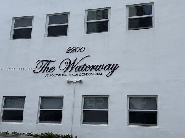 2200 S Ocean Dr N102 photo 18