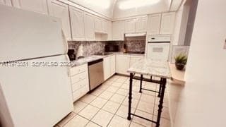 19370 Collins Ave 221 photo 9