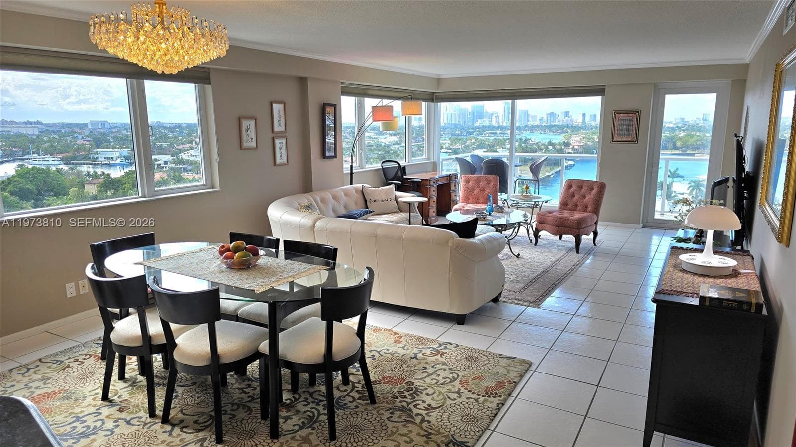 3000 Holiday Dr 1505 photo 17