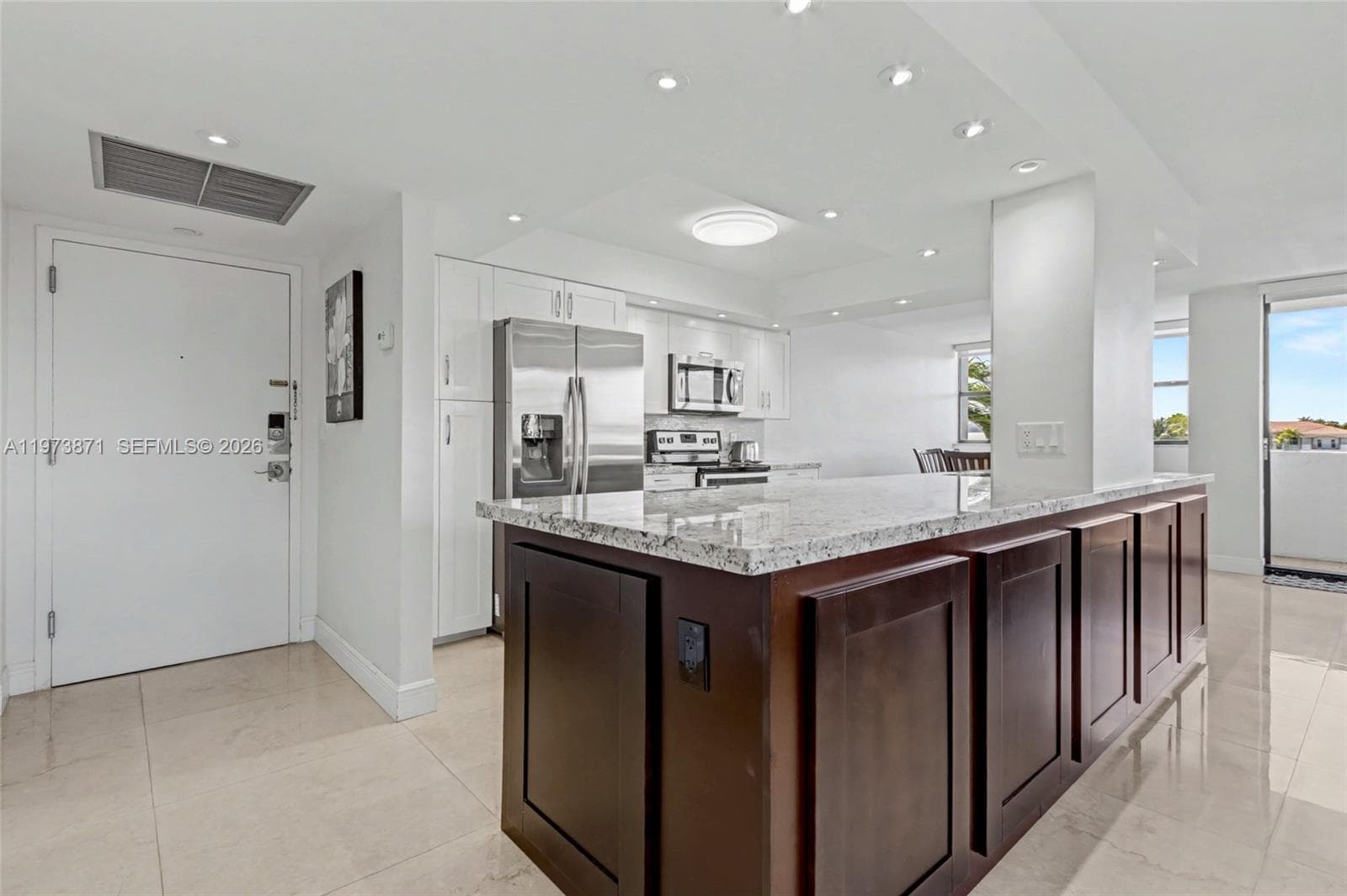 2017 Ocean Dr 209 photo 6