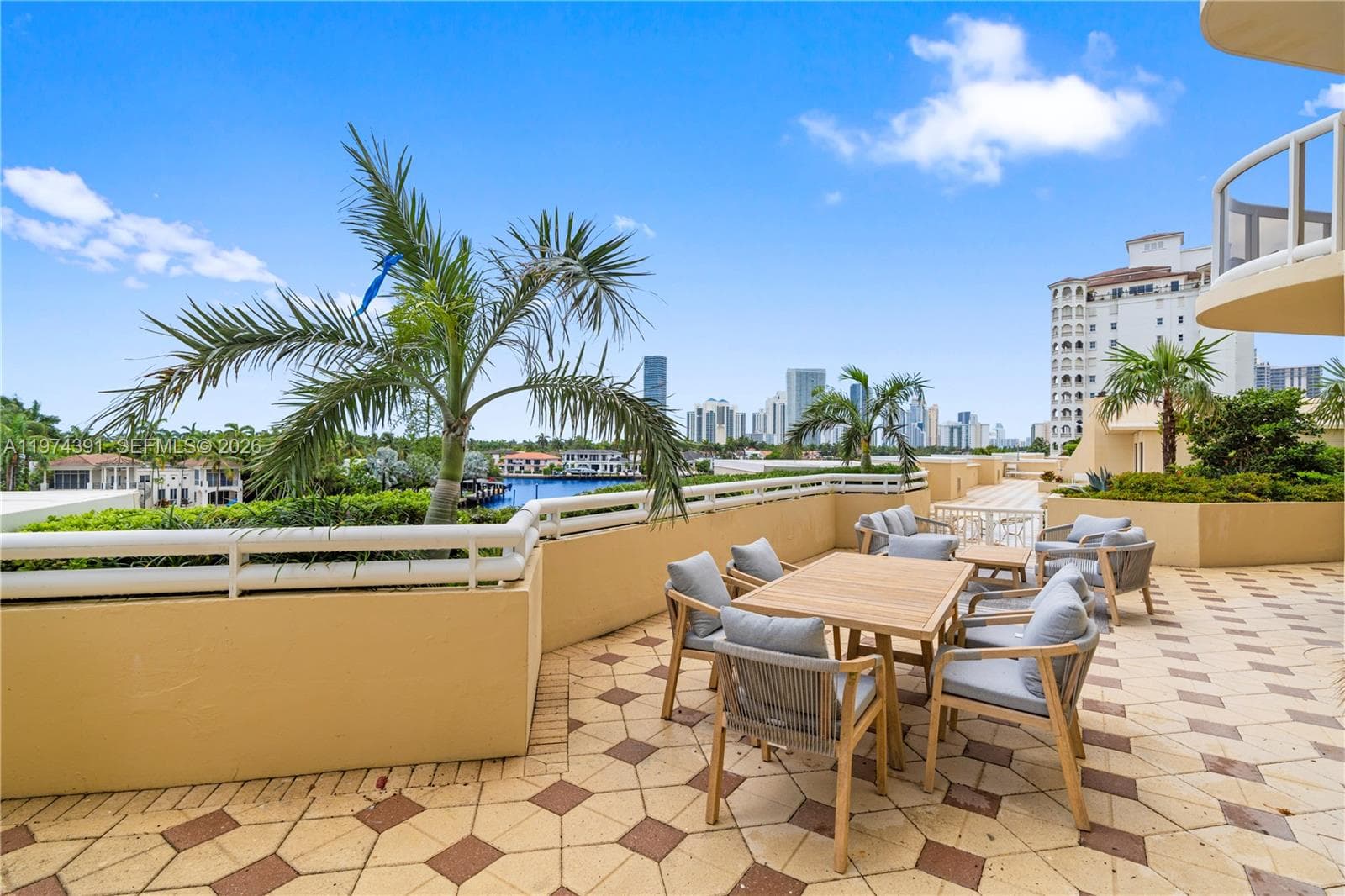 20191 E Country Club Dr 407 photo 6