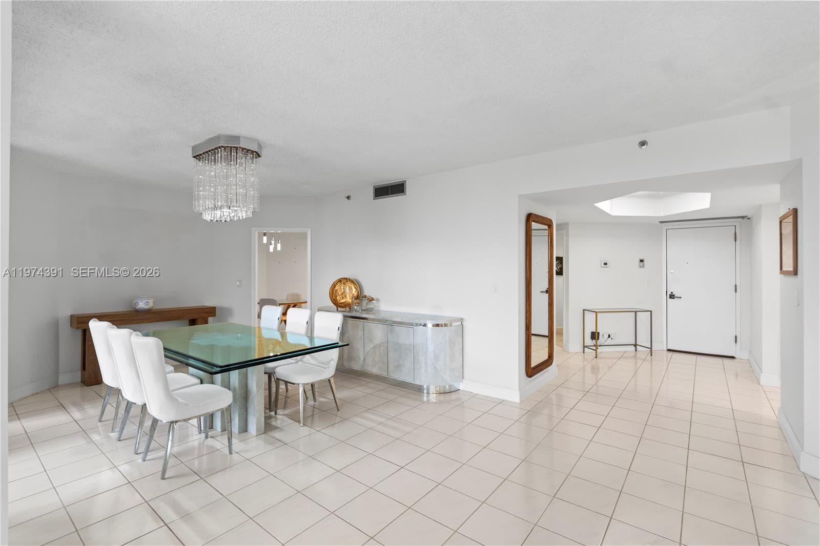 20191 E Country Club Dr 407 photo 15