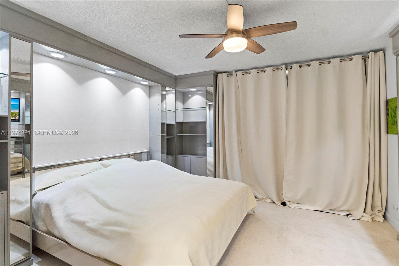 20191 E Country Club Dr 407 photo 25