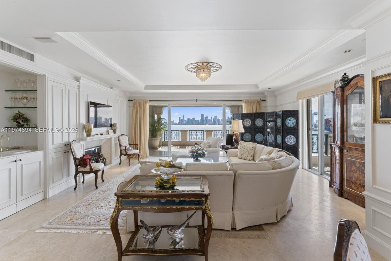 5266 Fisher Island Dr 5266 photo 6