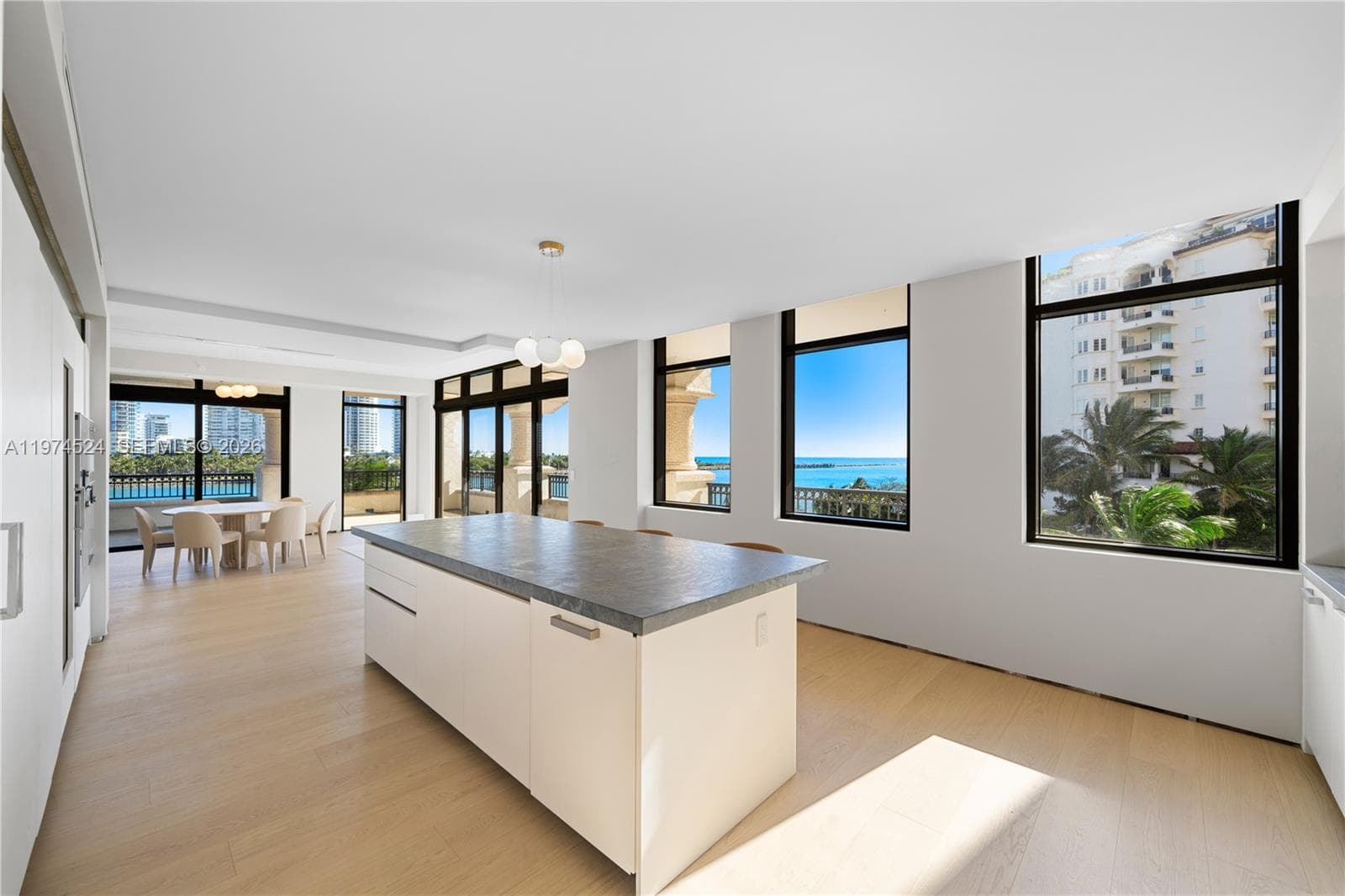 7043 Fisher Island Dr 7043 photo 22