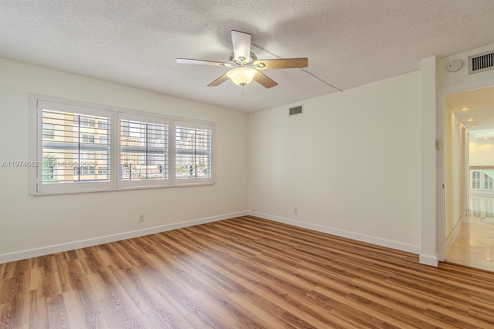 121 Golden Isles Dr 201 photo 22