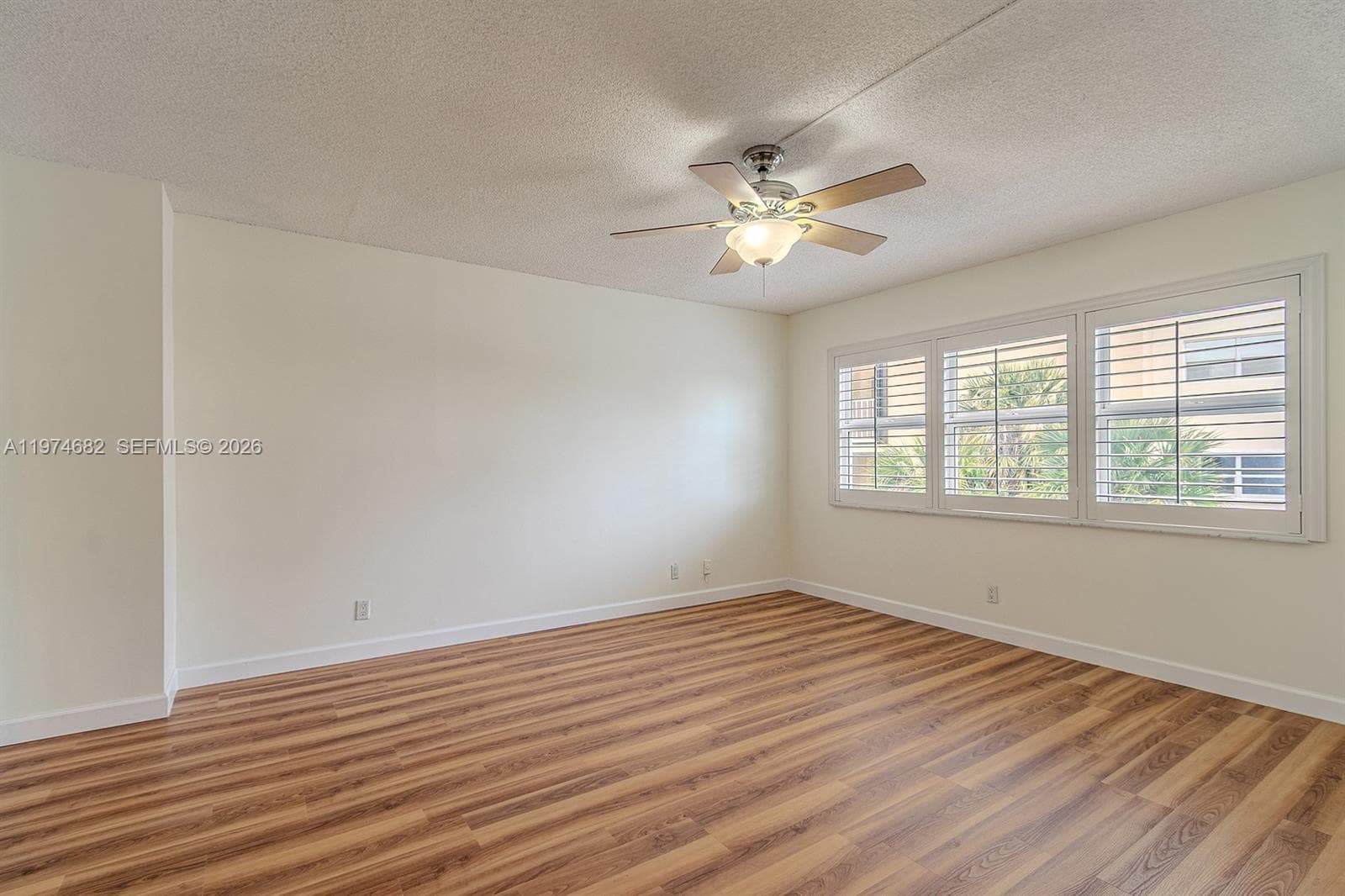 121 Golden Isles Dr 201 photo 20