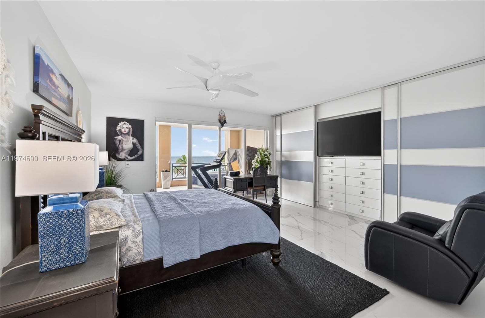 3415 Ocean Dr 401 photo 21