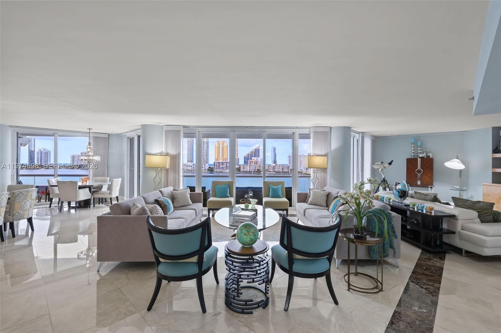 2600 Island Blvd 1006 photo 10