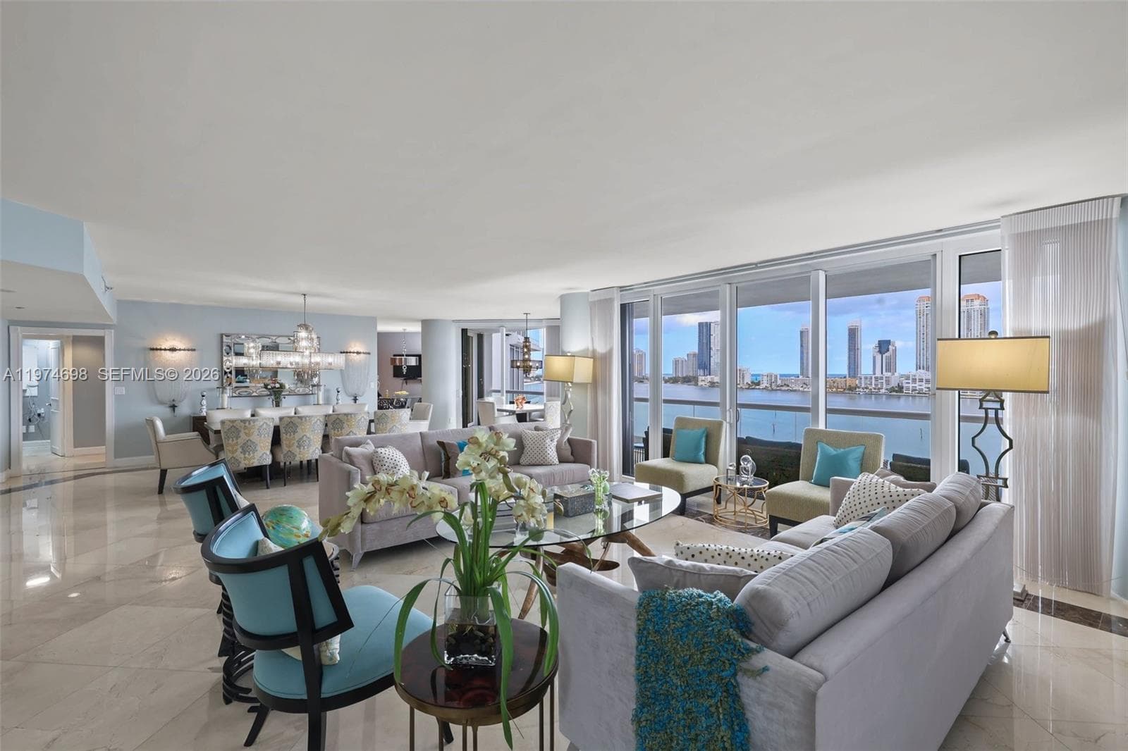 2600 Island Blvd 1006 photo 11