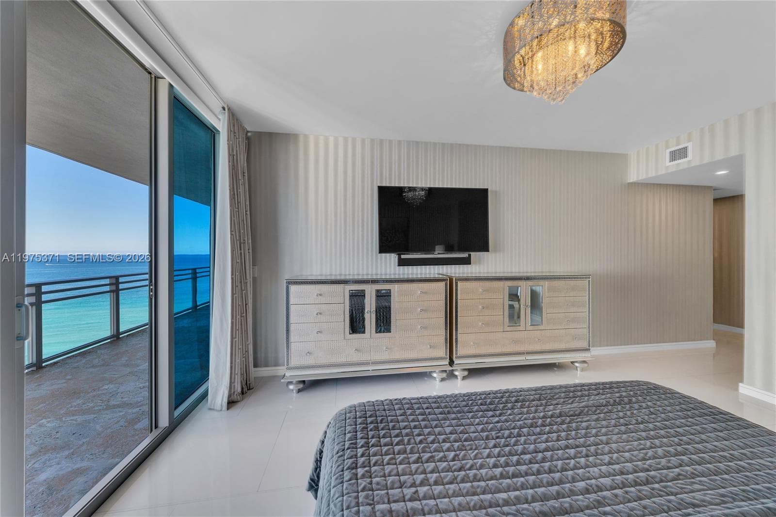 3535 S Ocean Dr 1602 photo 17