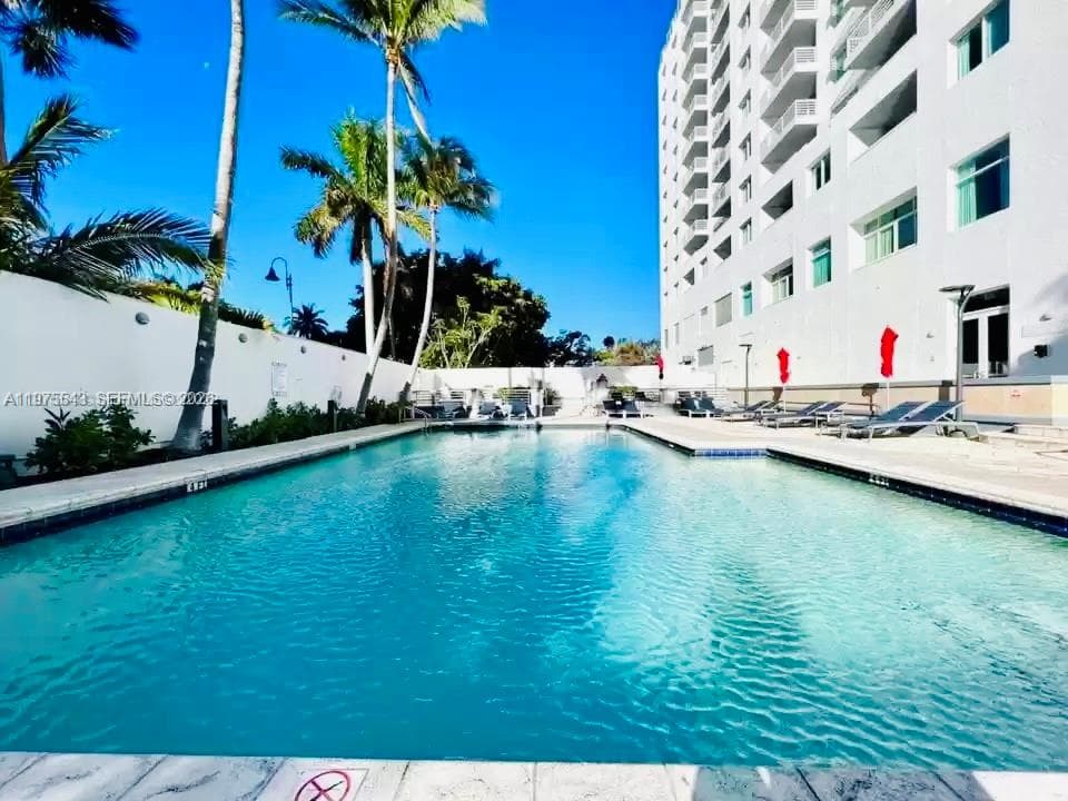 2670 Sunrise Blvd 1402 photo 9