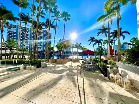 2670 Sunrise Blvd 1402 photo 8