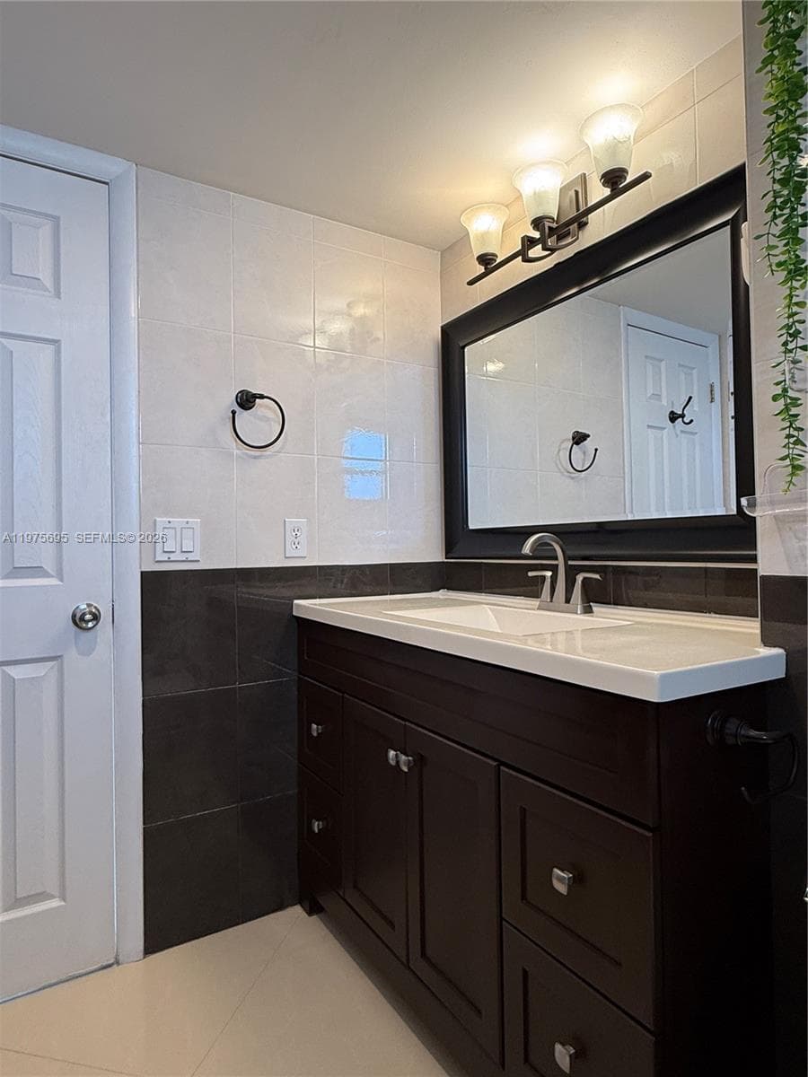 2101 S Ocean Dr 1201 photo 18