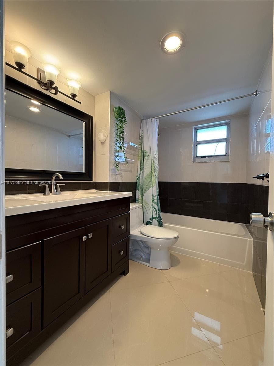 2101 S Ocean Dr 1201 photo 19